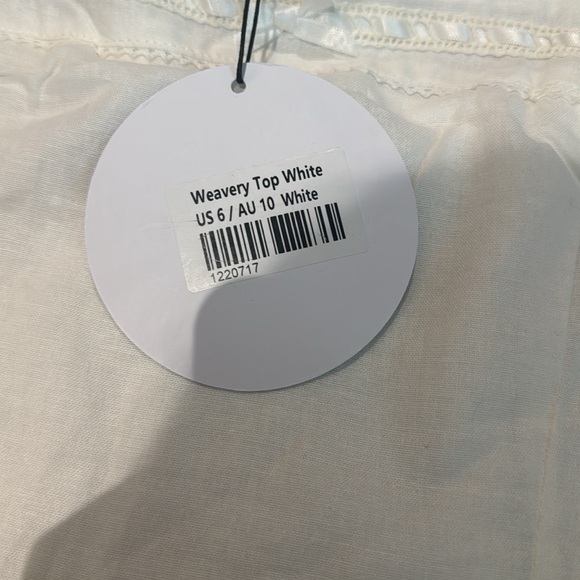 Brand new white top - Picture 2 of 2